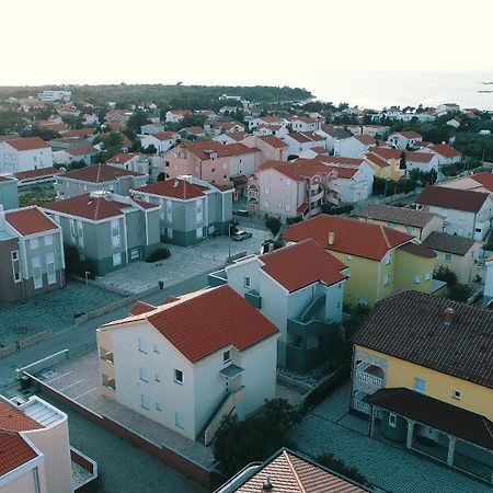 Summer Fun Apartments Novalja Luaran gambar